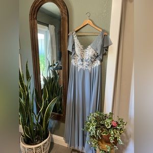 JJs House Bridesmaids Dress - Size 8